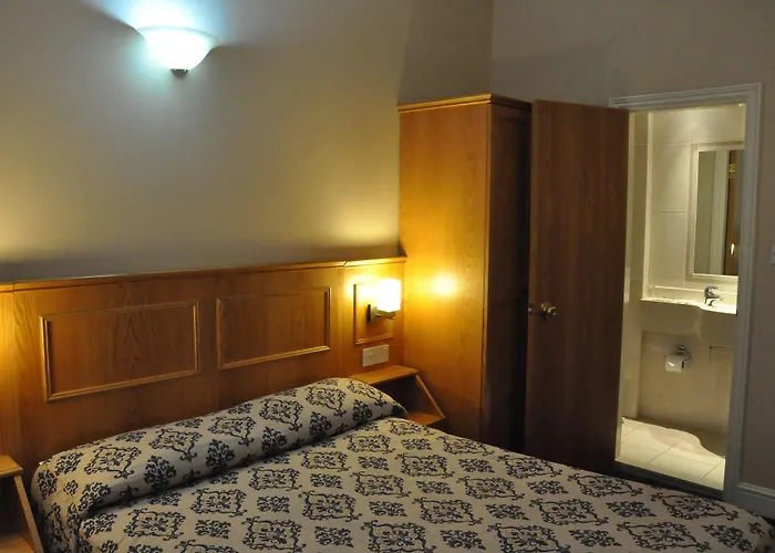 Olympic House Hotel